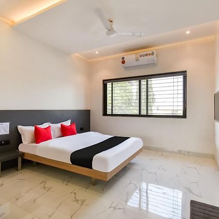 Capital O 71866 Hotel Ansh Aurangabad  Exteriör bild