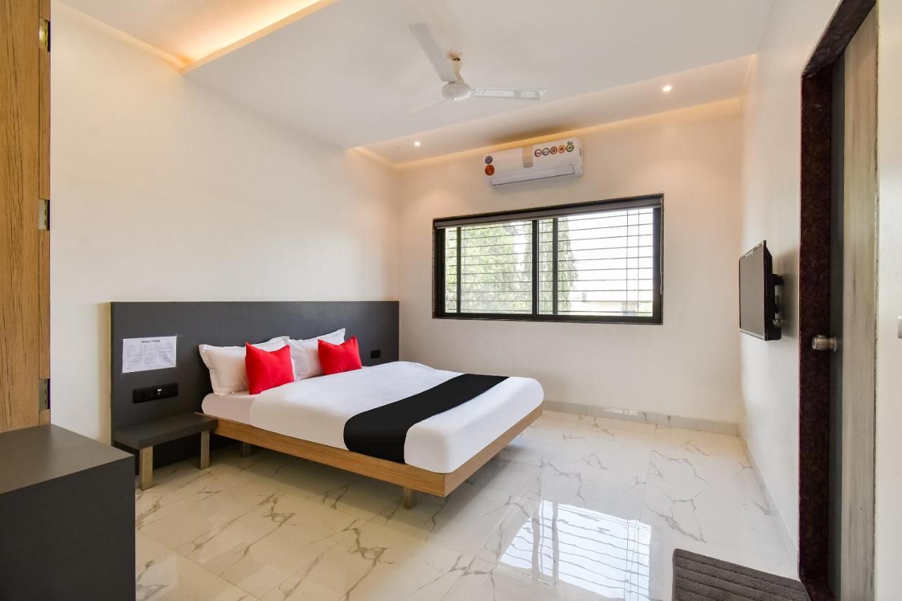Capital O 71866 Hotel Ansh Aurangabad  Exteriör bild