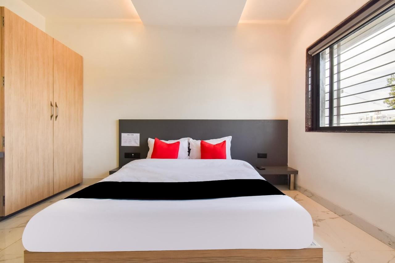 Capital O 71866 Hotel Ansh Aurangabad  Exteriör bild