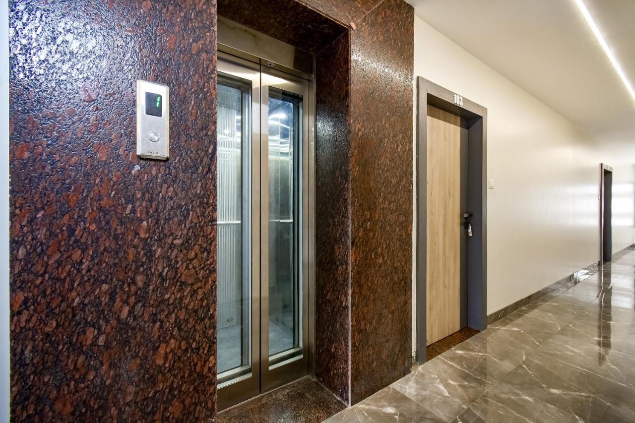 Capital O 71866 Hotel Ansh Aurangabad  Exteriör bild